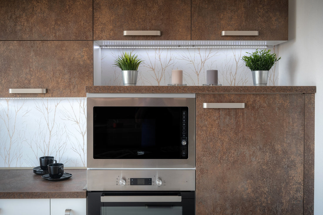 How To Tell If Your Disposable Plates Are Microwave-Safe